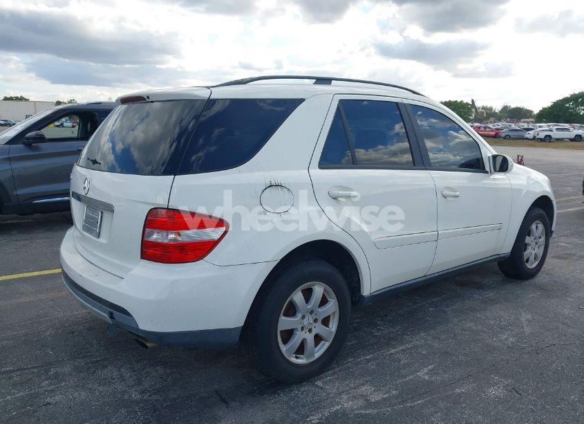 Photo 4 of 2006 Mercedes-benz Ml 350 4MATIC (VIN 4JGBB86E36A066562)