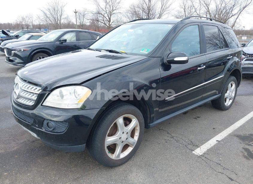 Photo 2 of 2008 Mercedes-benz Ml 350 4MATIC (VIN 4JGBB86E38A394034)