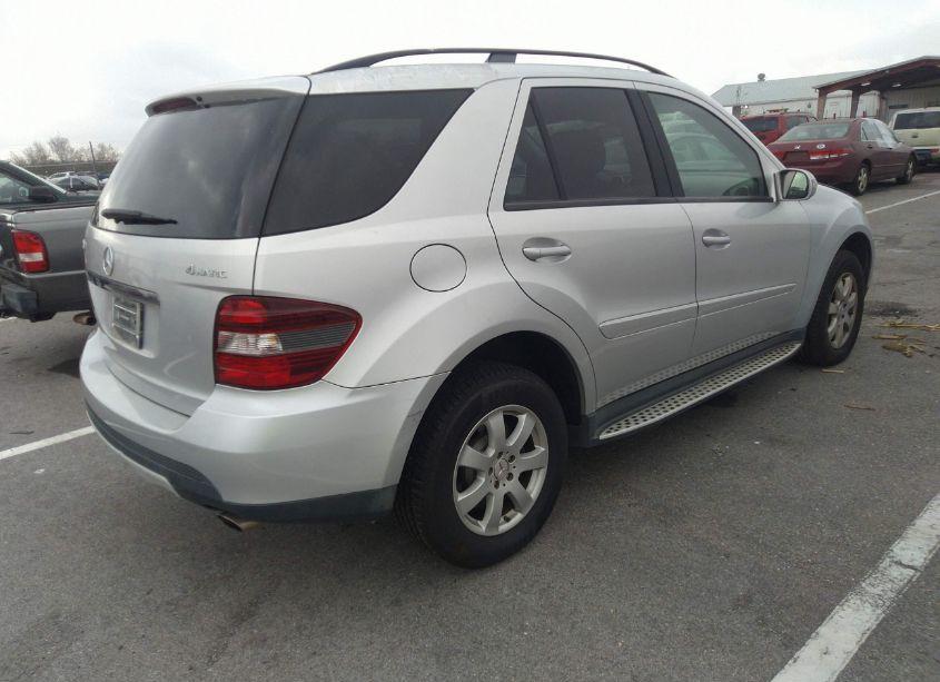 Photo 4 of 2007 Mercedes-benz Ml 350 4MATIC (VIN 4JGBB86E47A166526)