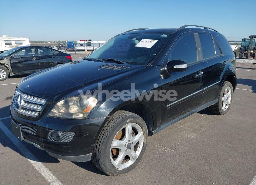 Photo 2 of 2008 Mercedes-benz Ml 350 4MATIC (VIN 4JGBB86E48A337809)