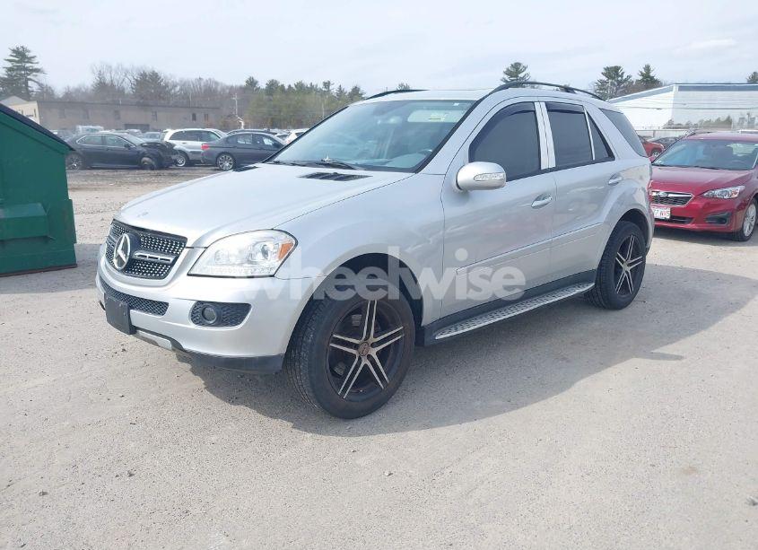 Photo 2 of 2006 Mercedes-benz Ml 350 4MATIC (VIN 4JGBB86E56A025365)