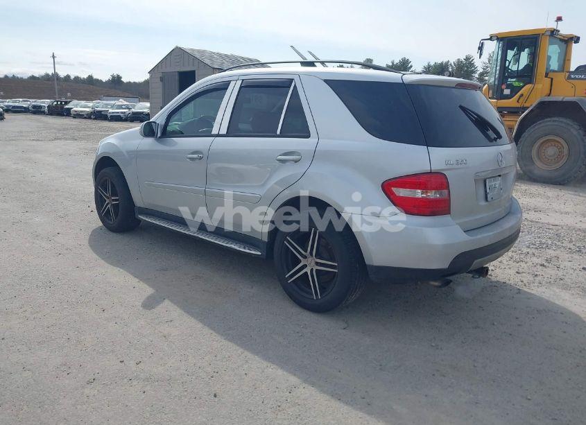 Photo 3 of 2006 Mercedes-benz Ml 350 4MATIC (VIN 4JGBB86E56A025365)