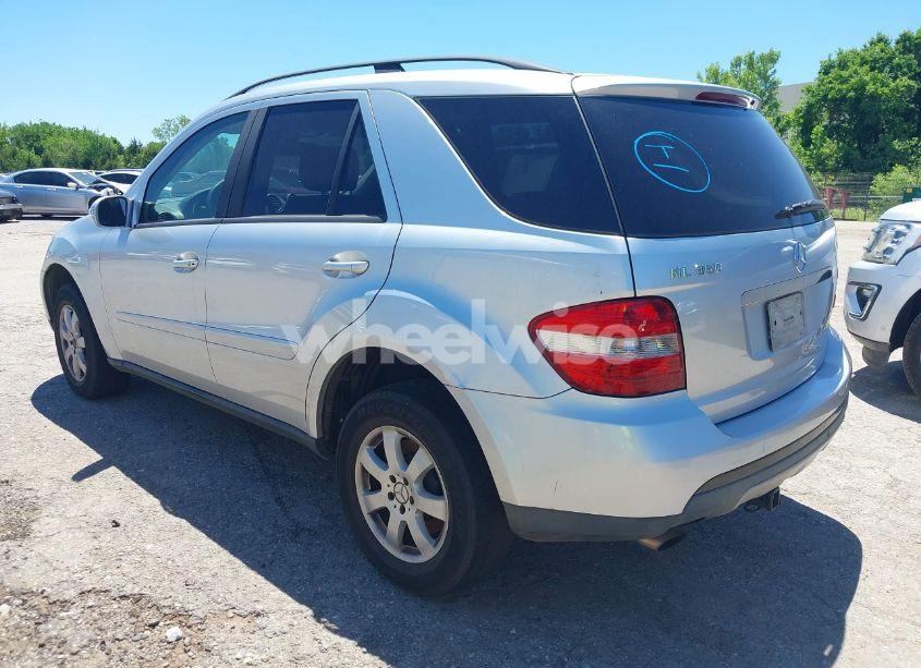 Photo 3 of 2006 Mercedes-benz Ml 350 4MATIC (VIN 4JGBB86E56A029996)