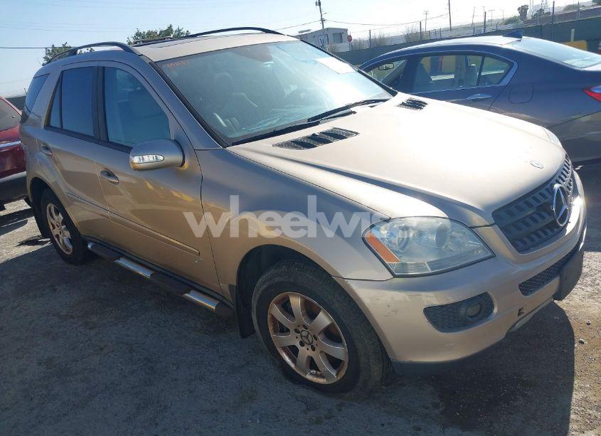 2006 Mercedes-benz Ml 350 4MATIC (VIN 4JGBB86E56A046751) main photo