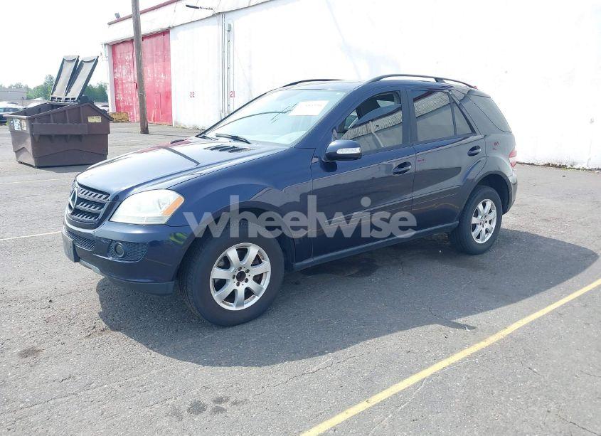 Photo 2 of 2006 Mercedes-benz Ml 350 4MATIC (VIN 4JGBB86E56A083220)