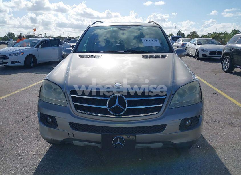 Photo 6 of 2006 Mercedes-benz Ml 350 4MATIC (VIN 4JGBB86E56A148907)