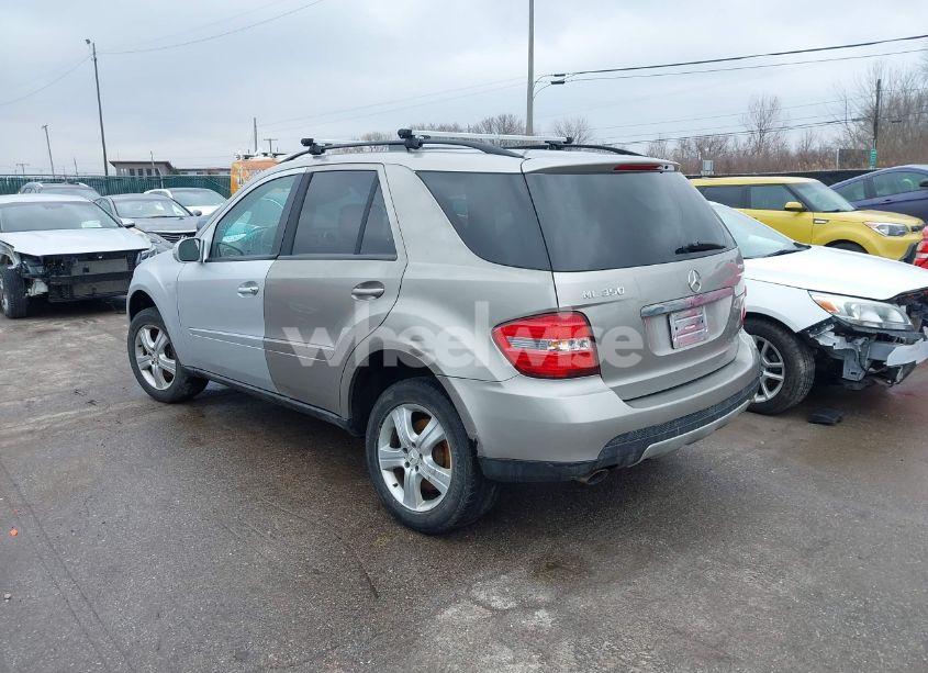 Photo 3 of 2007 Mercedes-benz Ml 350 4MATIC (VIN 4JGBB86E57A167569)