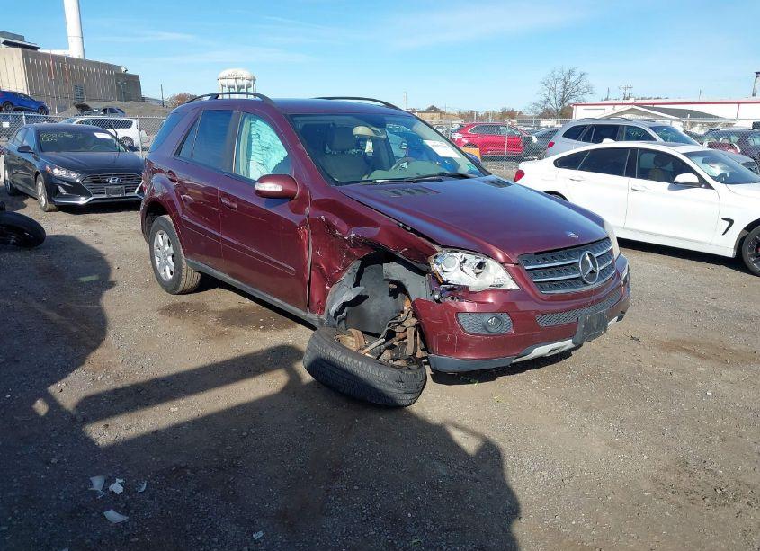 2007 Mercedes-benz Ml 350 4MATIC (VIN 4JGBB86E57A202921) main photo