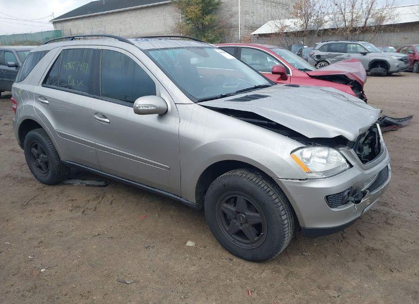 2007 Mercedes-benz Ml 350 4MATIC (VIN 4JGBB86E57A233277) main photo