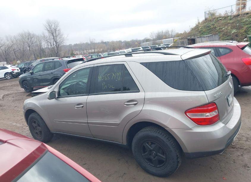 Photo 14 of 2007 Mercedes-benz Ml 350 4MATIC (VIN 4JGBB86E57A233277)