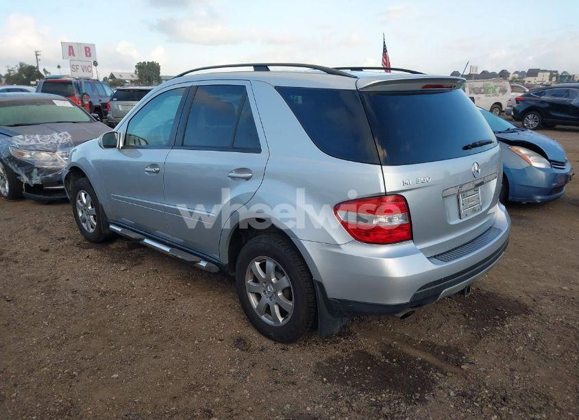 Photo 3 of 2006 Mercedes-benz Ml 350 4MATIC (VIN 4JGBB86E66A000426)