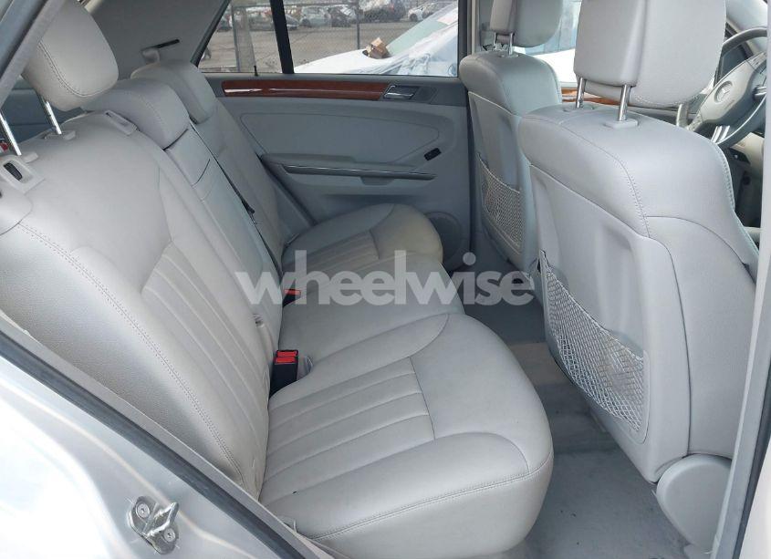 Photo 8 of 2006 Mercedes-benz Ml 350 4MATIC (VIN 4JGBB86E66A000426)