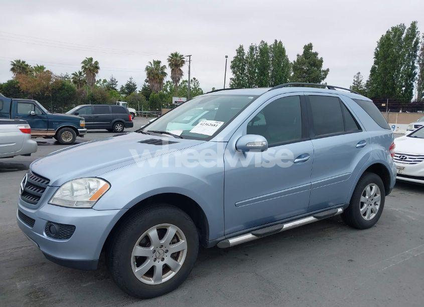 Photo 6 of 2006 Mercedes-benz Ml 350 4MATIC (VIN 4JGBB86E66A063400)