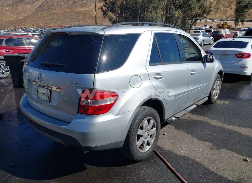 Photo 4 of 2006 Mercedes-benz Ml 350 4MATIC (VIN 4JGBB86E66A122297)