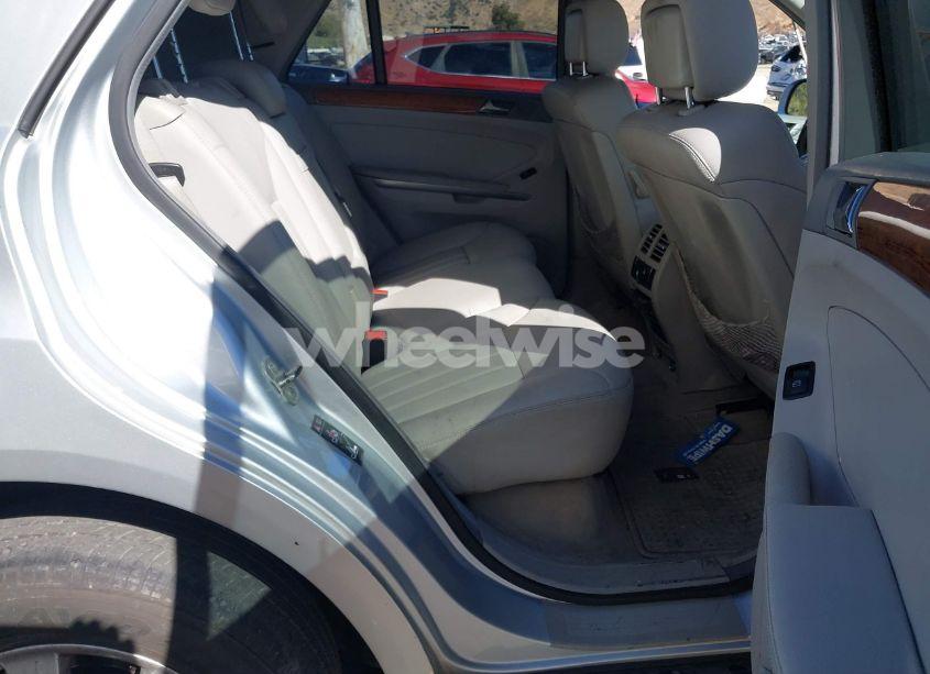 Photo 8 of 2006 Mercedes-benz Ml 350 4MATIC (VIN 4JGBB86E66A122297)