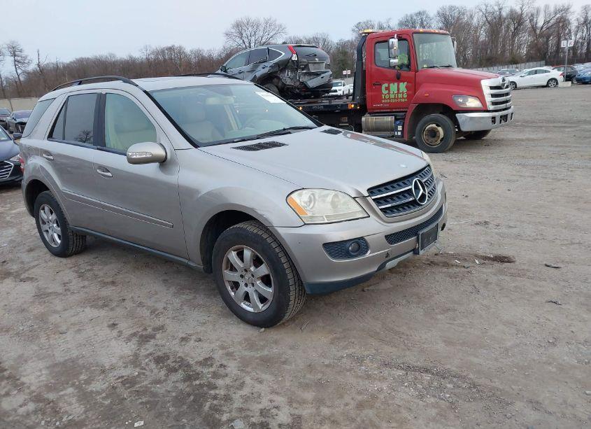 2007 Mercedes-benz Ml 350 4MATIC (VIN 4JGBB86E67A227892) main photo