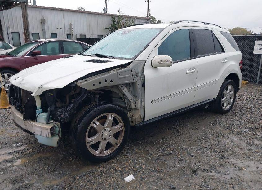 Photo 2 of 2008 Mercedes-benz Ml 350 4MATIC (VIN 4JGBB86E68A348570)