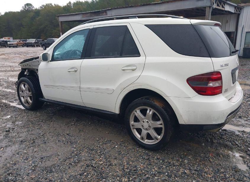 Photo 3 of 2008 Mercedes-benz Ml 350 4MATIC (VIN 4JGBB86E68A348570)
