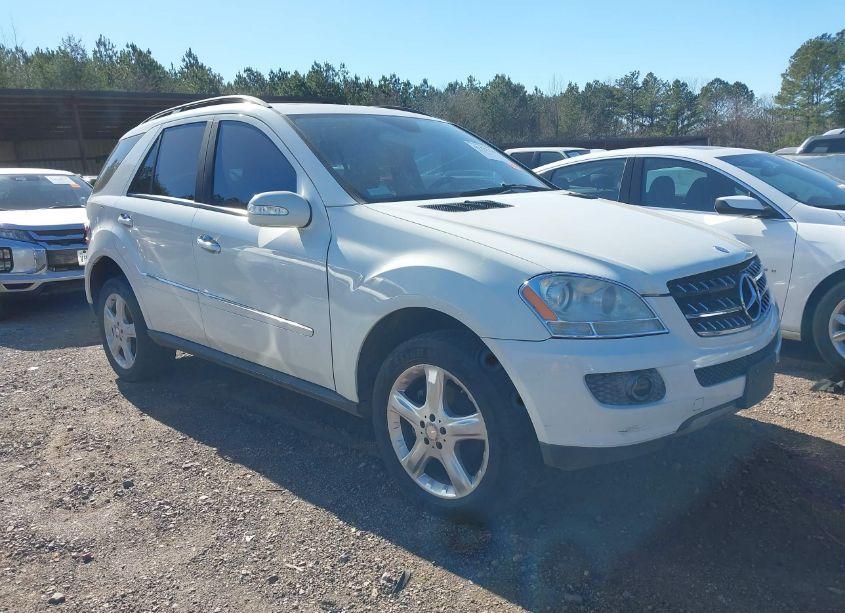 2008 Mercedes-benz Ml 350 4MATIC (VIN 4JGBB86E68A355812) main photo