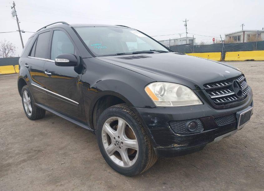 2008 Mercedes-benz Ml 350 4MATIC (VIN 4JGBB86E68A385327) main photo