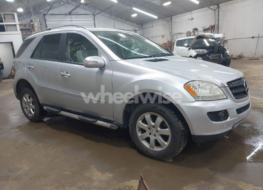 2006 Mercedes-benz Ml 350 4MATIC (VIN 4JGBB86E76A002766) main photo