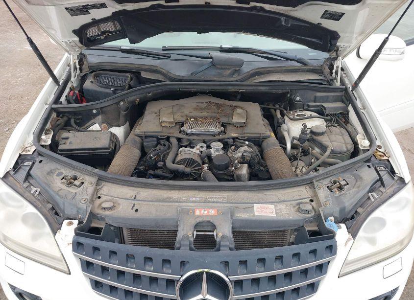 Photo 10 of 2006 Mercedes-benz Ml 350 4MATIC (VIN 4JGBB86E76A047139)