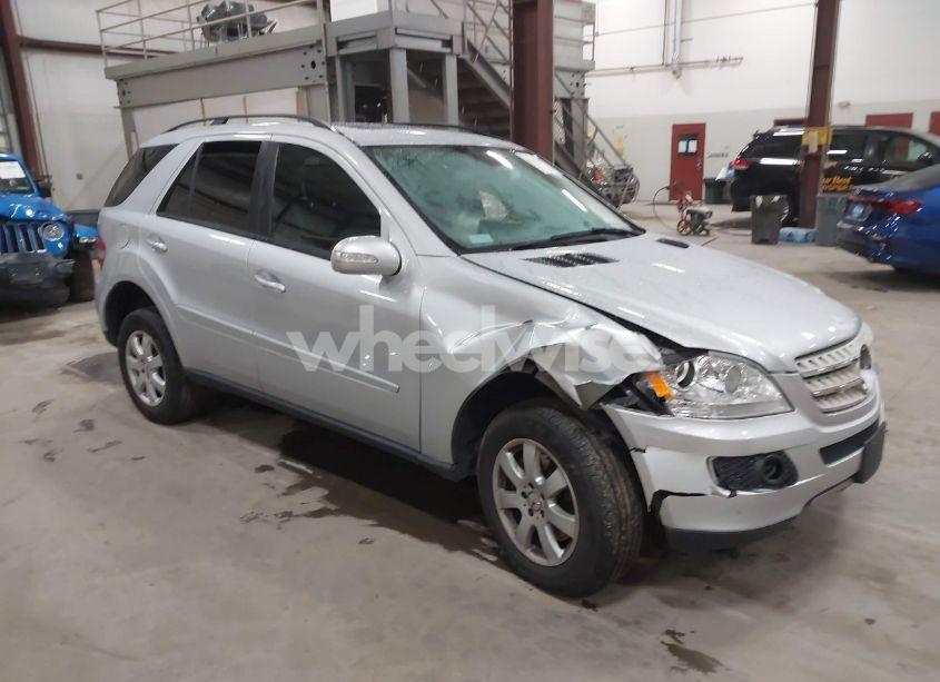 2006 Mercedes-benz Ml 350 4MATIC (VIN 4JGBB86E76A068539) main photo