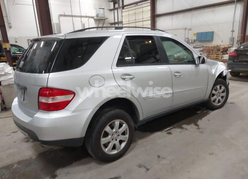 Photo 4 of 2006 Mercedes-benz Ml 350 4MATIC (VIN 4JGBB86E76A068539)