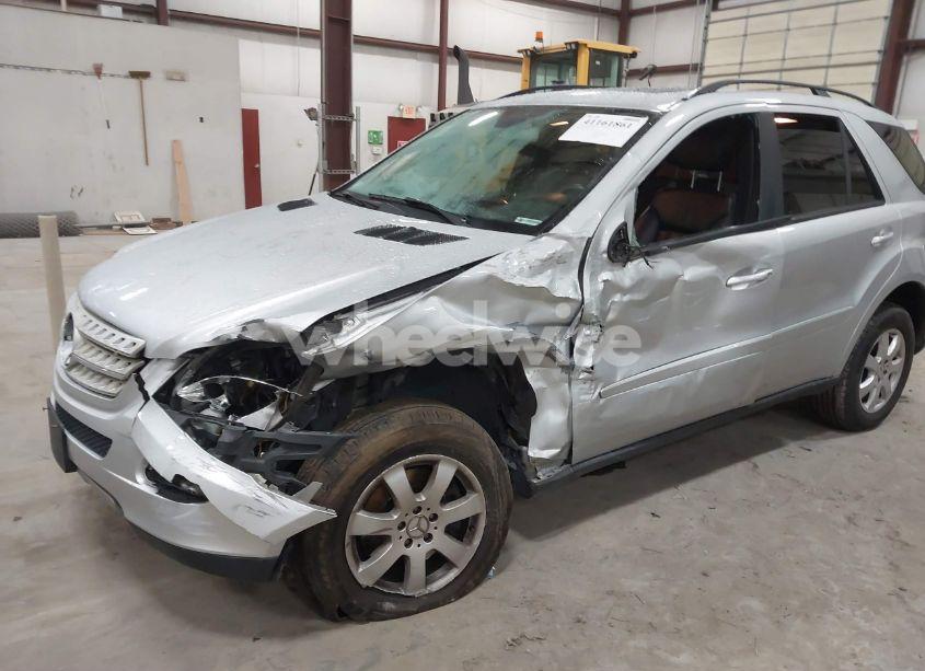Photo 6 of 2006 Mercedes-benz Ml 350 4MATIC (VIN 4JGBB86E76A068539)