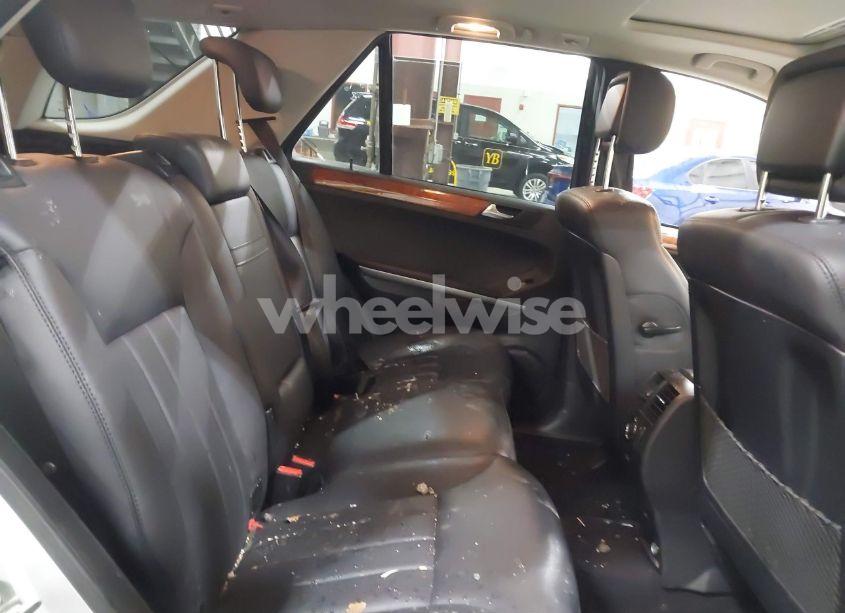 Photo 8 of 2006 Mercedes-benz Ml 350 4MATIC (VIN 4JGBB86E76A068539)