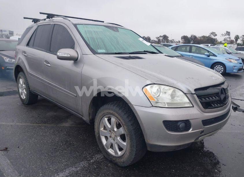 2006 Mercedes-benz Ml 350 4MATIC (VIN 4JGBB86E76A075782) main photo