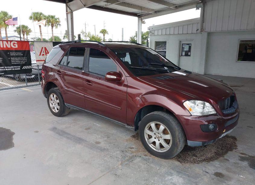 2006 Mercedes-benz Ml 350 4MATIC (VIN 4JGBB86E76A103838) main photo