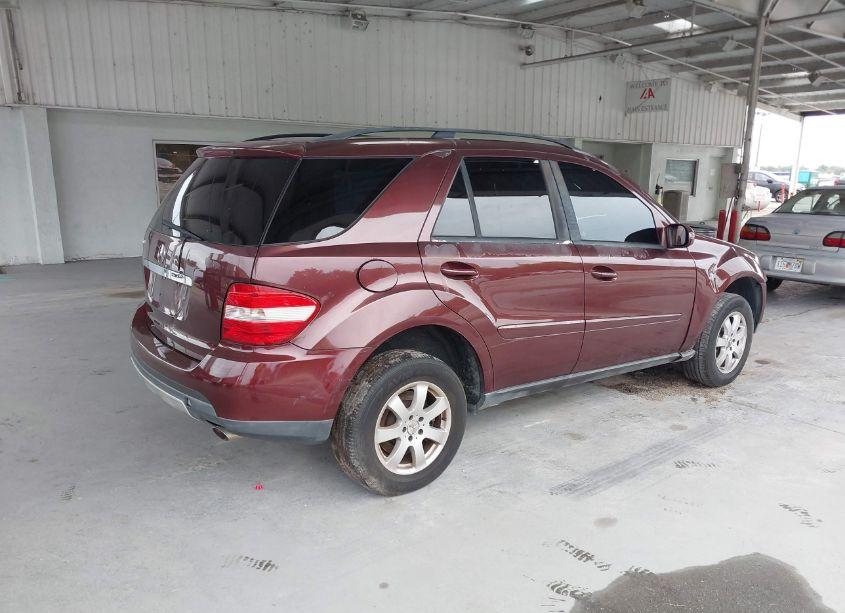 Photo 4 of 2006 Mercedes-benz Ml 350 4MATIC (VIN 4JGBB86E76A103838)