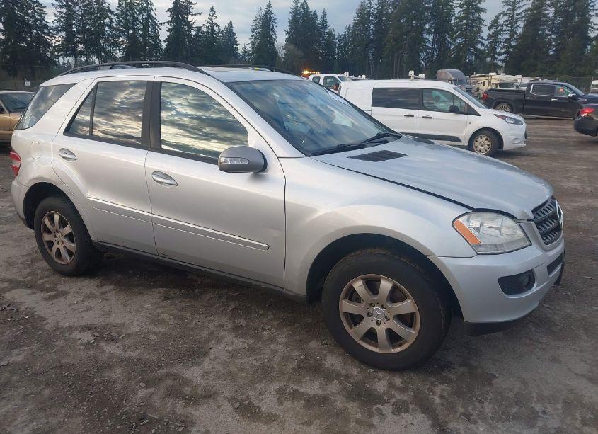 2006 Mercedes-benz Ml 350 4MATIC (VIN 4JGBB86E76A115746) main photo