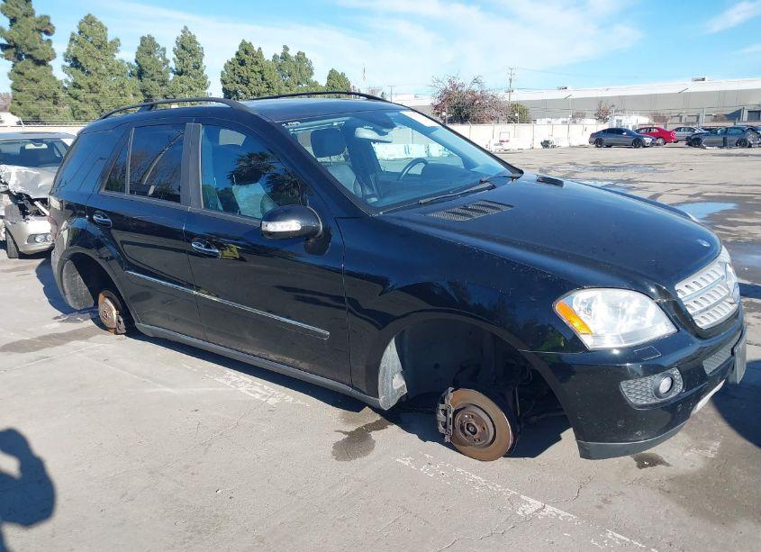 2006 Mercedes-benz Ml 350 4MATIC (VIN 4JGBB86E76A123944) main photo