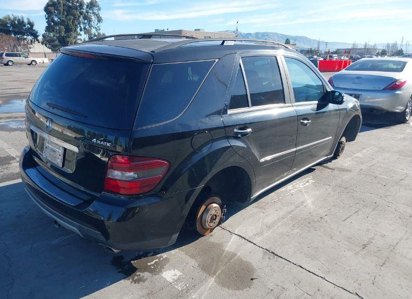 Photo 4 of 2006 Mercedes-benz Ml 350 4MATIC (VIN 4JGBB86E76A123944)
