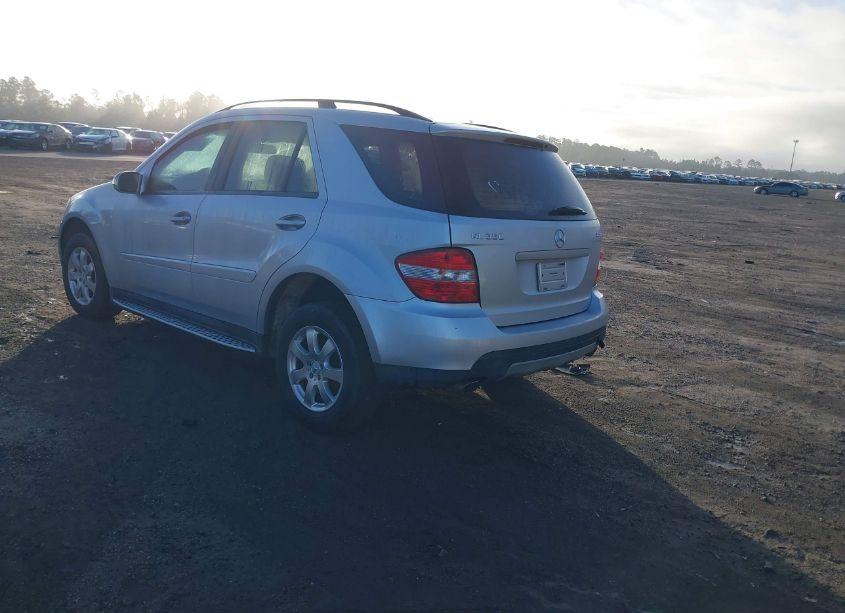Photo 3 of 2007 Mercedes-benz Ml 350 4MATIC (VIN 4JGBB86E77A158341)