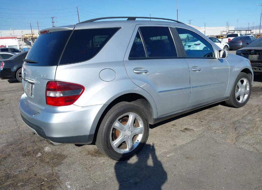 Photo 4 of 2008 Mercedes-benz Ml 350 4MATIC (VIN 4JGBB86E78A344950)