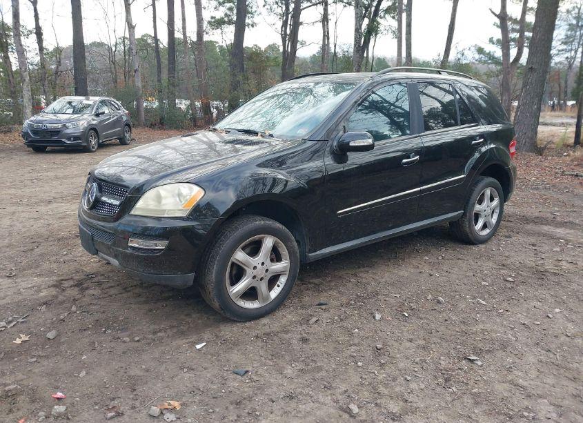 Photo 2 of 2008 Mercedes-benz Ml 350 4MATIC (VIN 4JGBB86E78A362462)