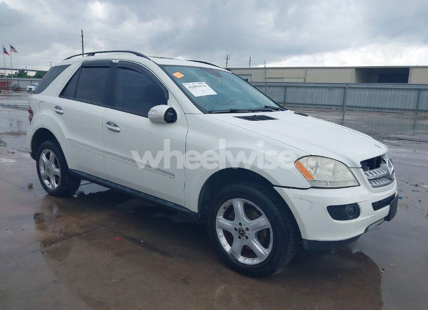 2008 Mercedes-benz Ml 350 4MATIC (VIN 4JGBB86E78A402071) main photo
