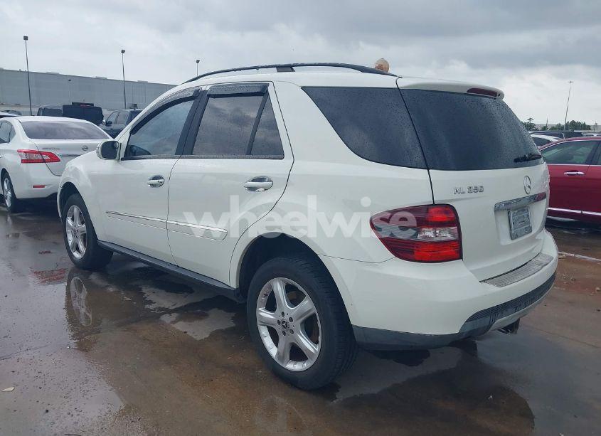 Photo 3 of 2008 Mercedes-benz Ml 350 4MATIC (VIN 4JGBB86E78A402071)