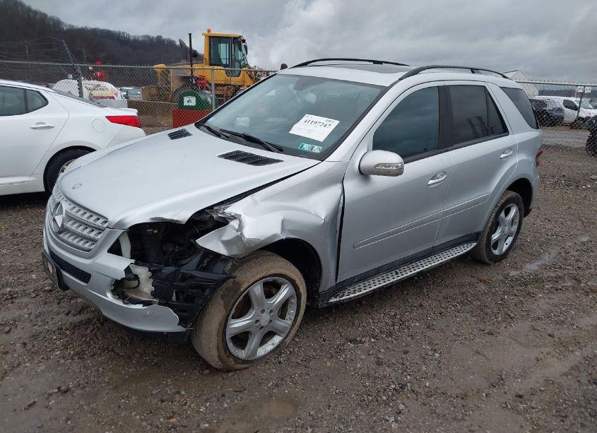 Photo 2 of 2008 Mercedes-benz Ml 350 4MATIC (VIN 4JGBB86E88A396698)