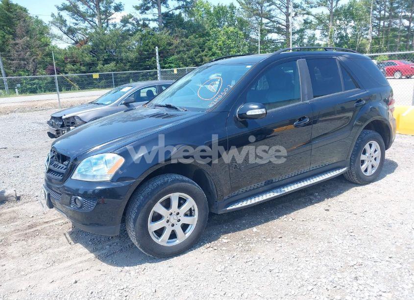 Photo 2 of 2006 Mercedes-benz Ml 350 4MATIC (VIN 4JGBB86E96A029984)