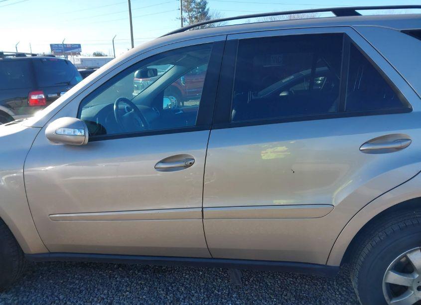 Photo 14 of 2006 Mercedes-benz Ml 350 4MATIC (VIN 4JGBB86E96A078019)