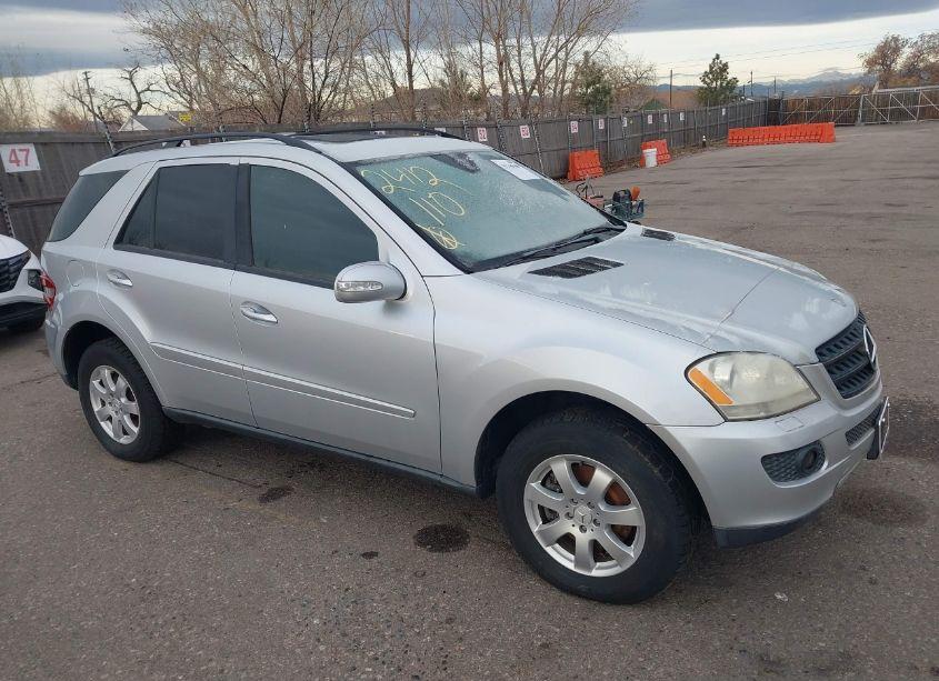 2006 Mercedes-benz Ml 350 4MATIC (VIN 4JGBB86E96A148621) main photo