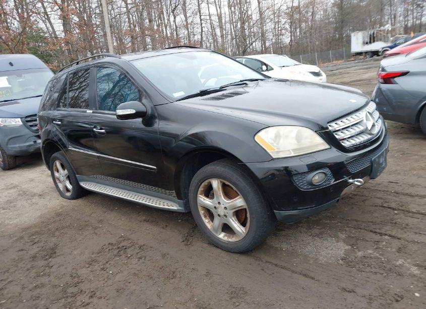 2008 Mercedes-benz Ml 350 4MATIC (VIN 4JGBB86E98A430647) main photo
