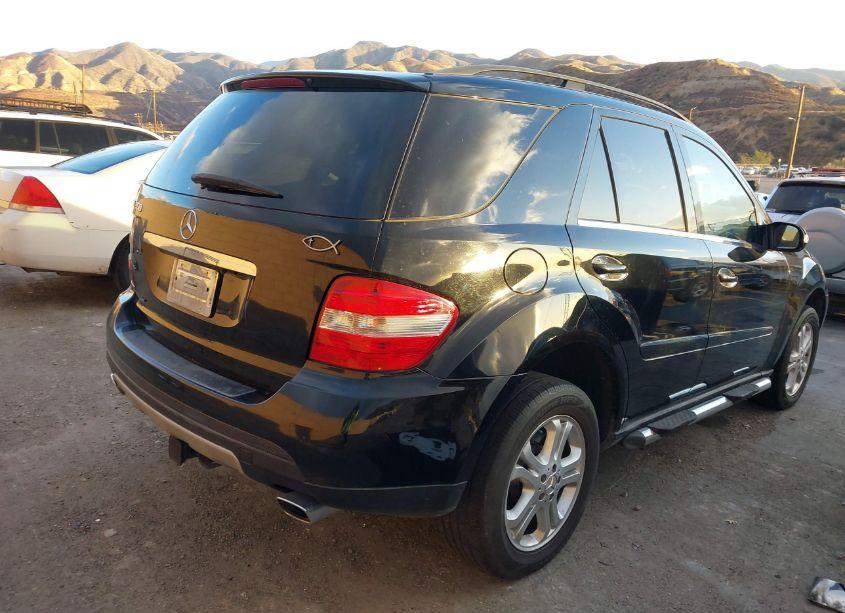 Photo 4 of 2006 Mercedes-benz Ml 350 4MATIC (VIN 4JGBB86EX6A064095)