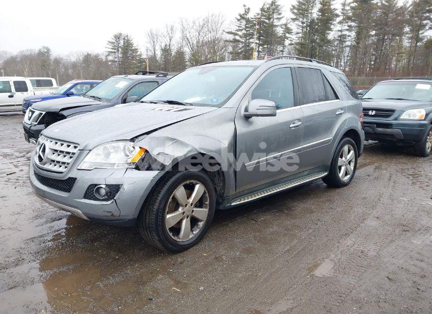 Photo 2 of 2011 Mercedes-benz Ml 350 4MATIC (VIN 4JGBB8GB0BA712431)