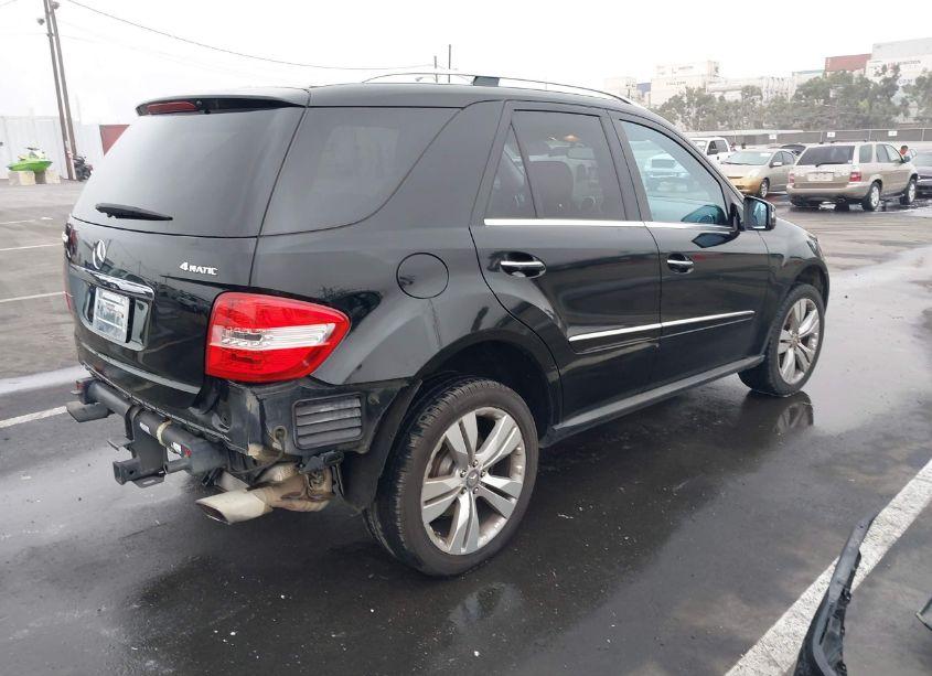 Photo 4 of 2011 Mercedes-benz Ml 350 4MATIC (VIN 4JGBB8GB0BA728502)