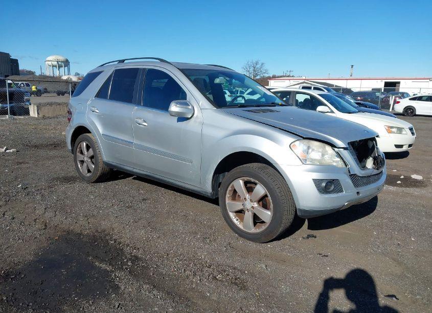 2010 Mercedes-benz Ml 350 4MATIC (VIN 4JGBB8GB1AA580309) main photo